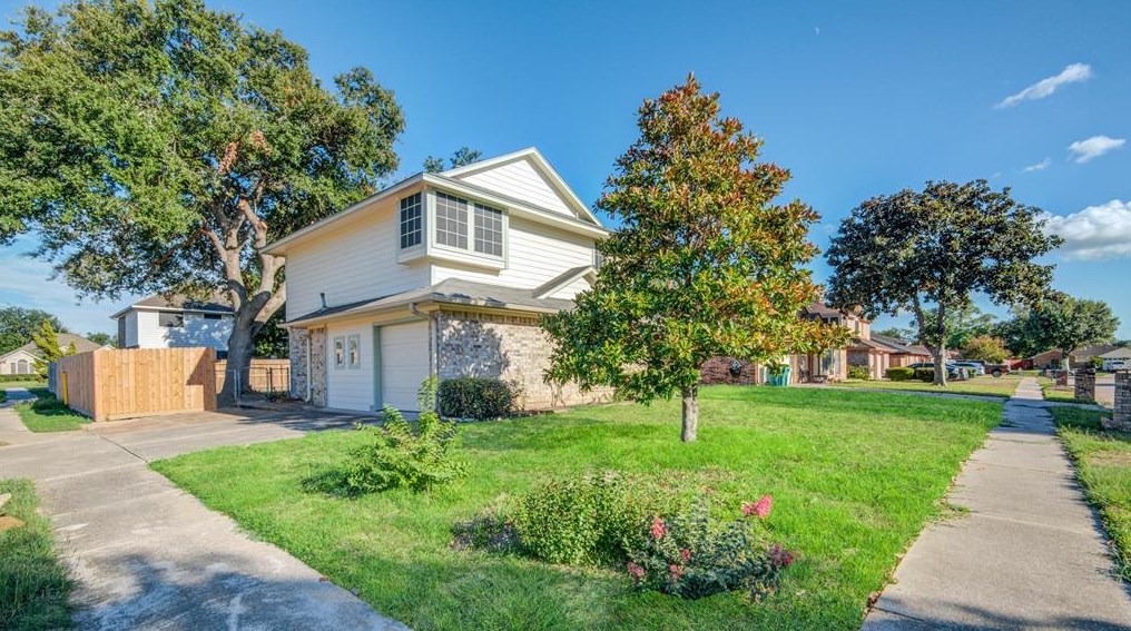 4303 Thunder Bay Dr, Pasadena TX  77504-3144 exterior