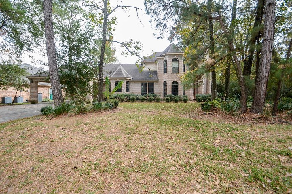 30 Harbor Cove Dr, Spring, TX 77381-3339