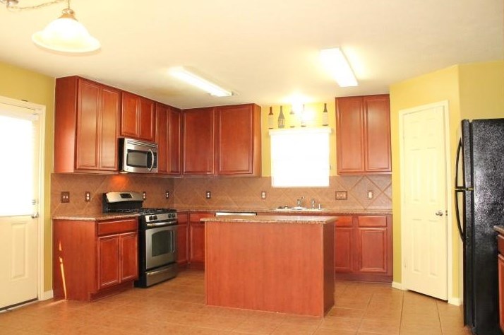 8338 Loetsch Ridge Way, Spring TX  77379-3788 exterior