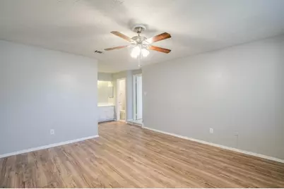 14918 Silver Green Drive S, Channelview, TX 77530 - Photo 4