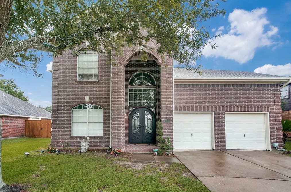 2101 Tower Bridge Rd, Pearland, TX 77581