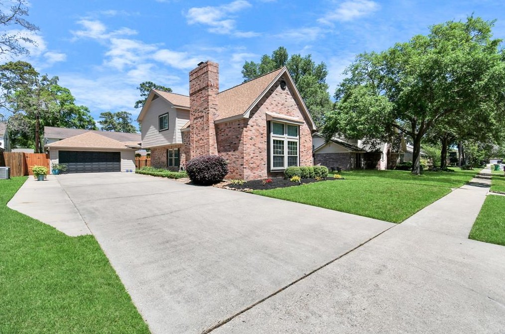3710 September Dr, Baytown, TX 77521-2607