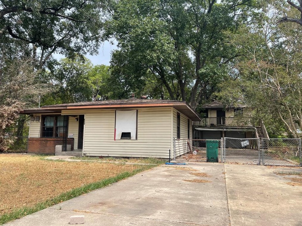 2603 Lilac St, Pasadena TX  77503-3909 exterior