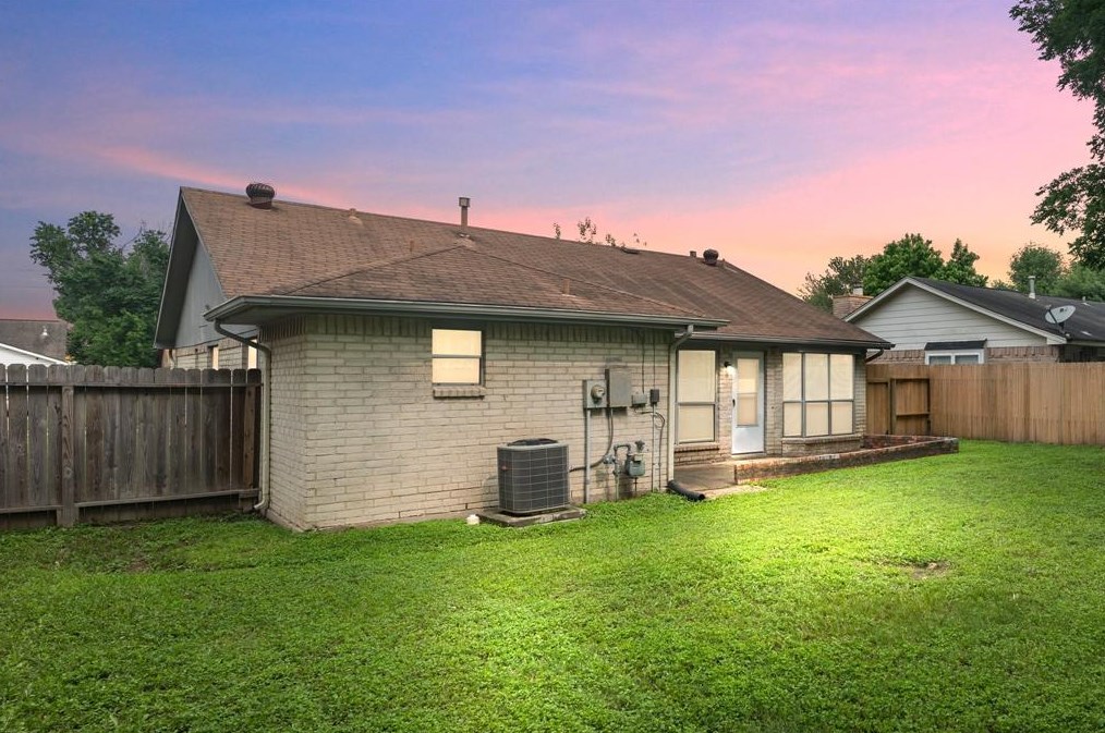 7022 Livery Ln, Cypress, TX 77433-1108
