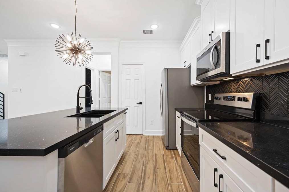 5311 Liberty Rd, Houston TX  77026-5314 exterior