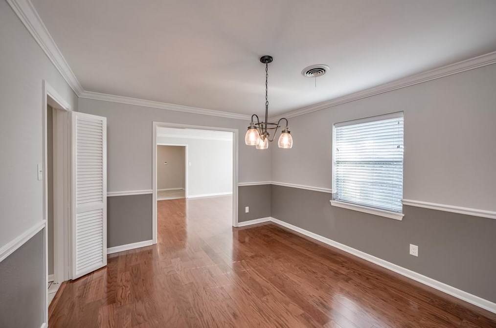 5602 Edith St, Houston TX  77081-7404 exterior