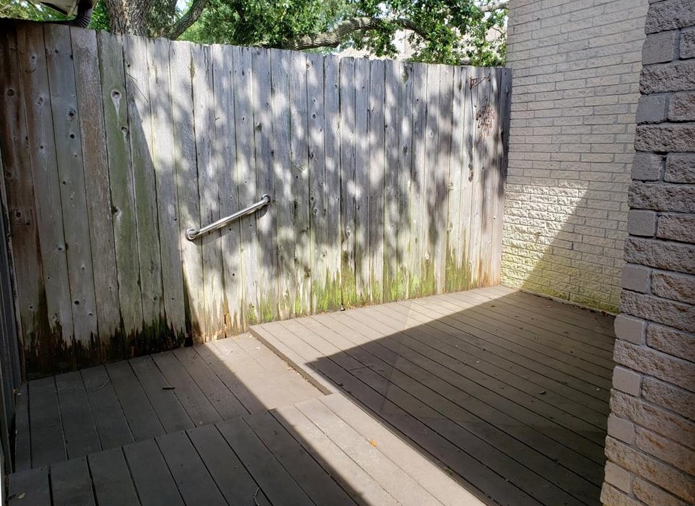 2139 Broadlawn Dr, Houston, TX 77058-2239