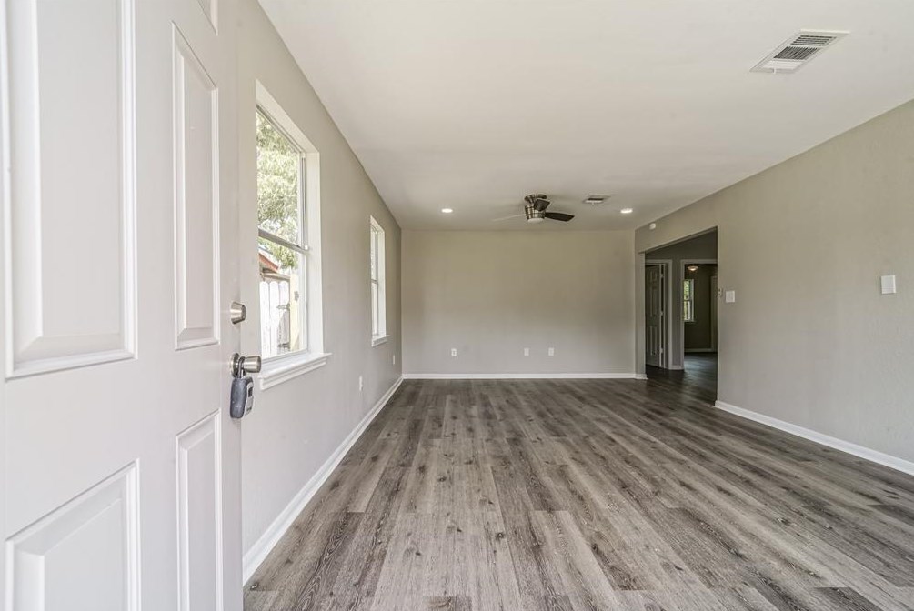 3408 Palm Ave, Texas City, TX 77590