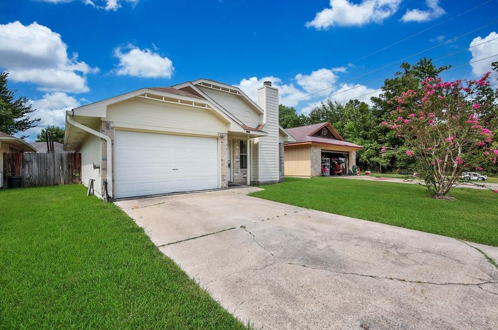 3231 Forestbrook Dr, Spring TX  77373-6607 exterior
