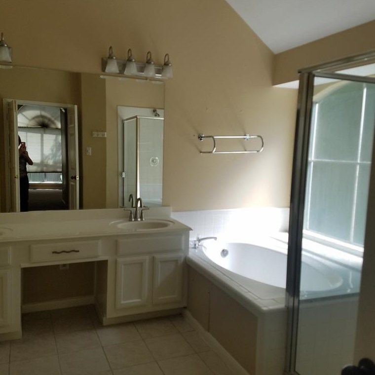 1938 Diamond Brook Dr, Houston TX  77062-8004 exterior