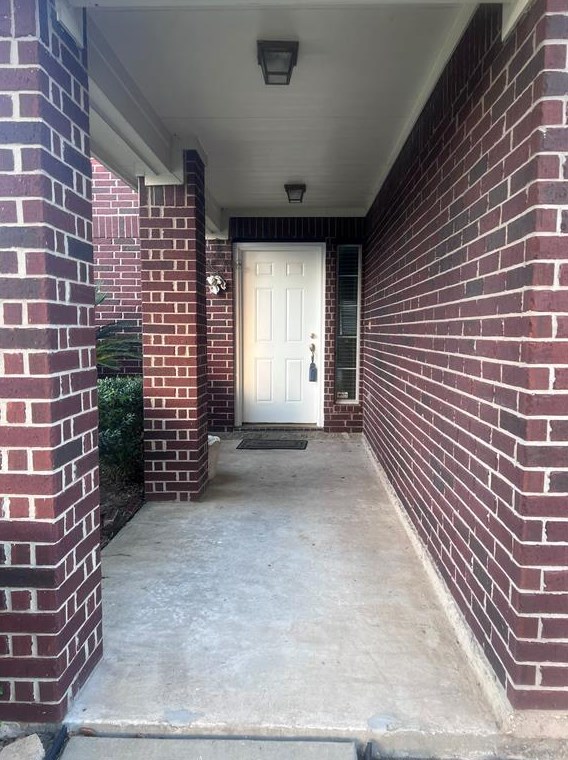 1938 Rock Ridge Dr, Houston TX  77049-1467 exterior