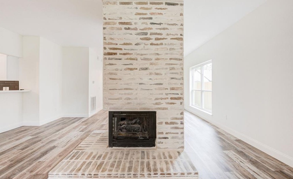 9227 Wandsworth Dr, Spring, TX 77379-9418