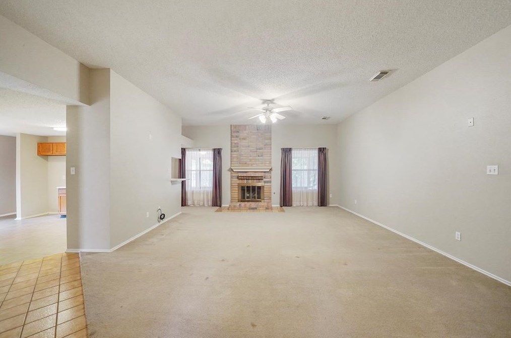 807 Maple Branch Ln, Pearland, TX 77584