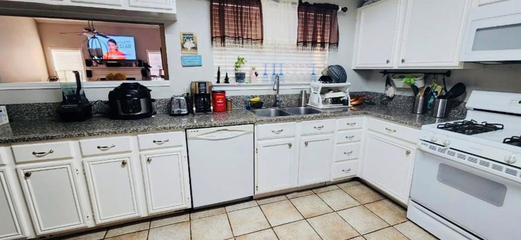 16837 Kettle Creek Dr, Spring TX  77379-9413 exterior