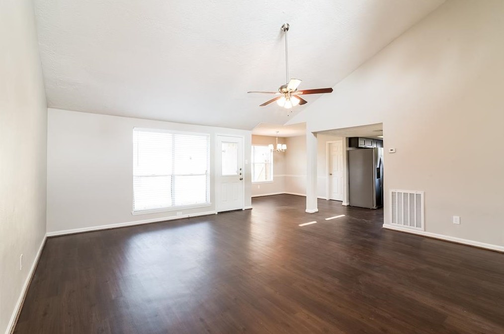 7327 Shady Vale Ln, Houston, TX 77040