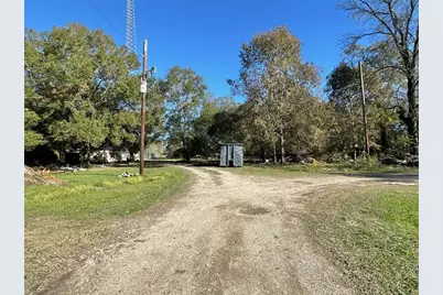 2812 Reins Rd, Beaumont, TX 77713 - Photo 32