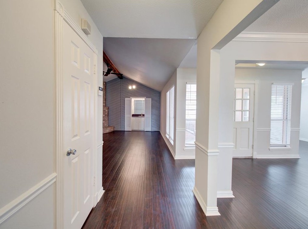 16011 Alta Mesa Dr, Houston TX  77083-1103 exterior