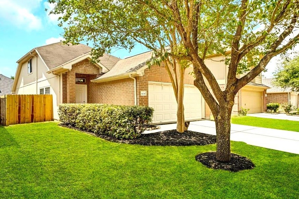 6639 Windy River Ln, Katy, TX 77449