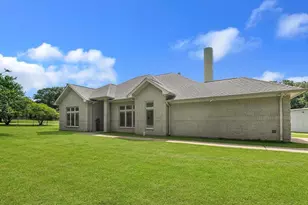 160 Black Forest Dr, Zavalla, TX 75980 - Photo 2