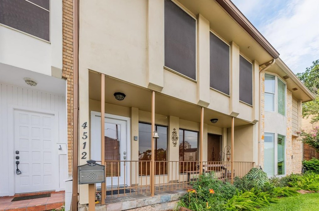 4512 Dickson St, Houston, TX 77007
