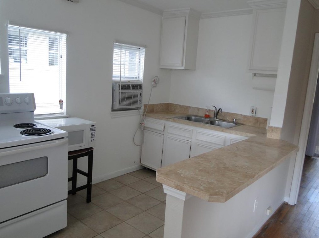 3409 Mandell St #1, Houston, TX 77006