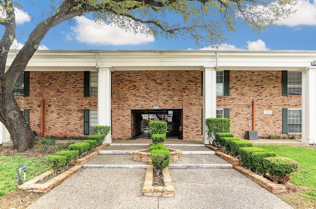5333 Richmond Ave # 7, Houston, TX