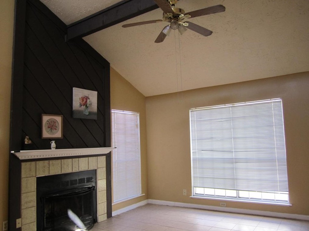 6815 Pouter Dr, Houston, TX 77083