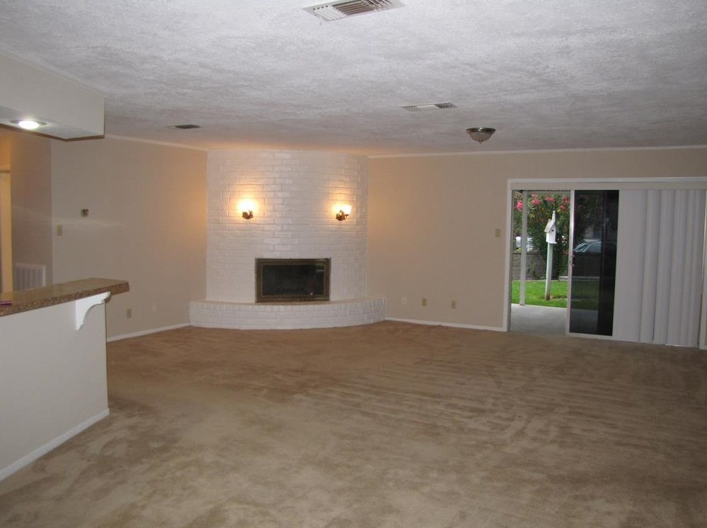 22 Champions Colony W, Houston, TX 77069