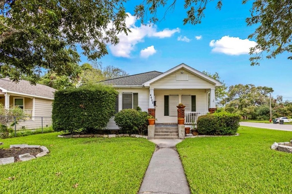 4602 Ave O 1/2, Galveston, TX 77551