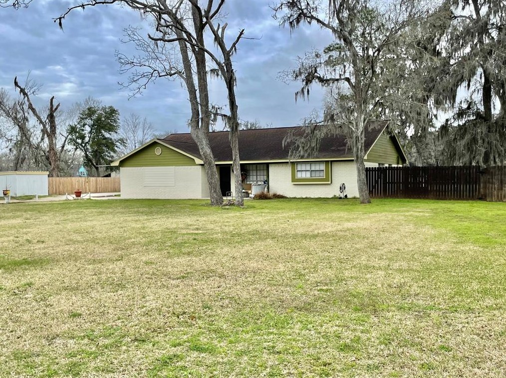 310 Rabbit Trl, Richwood, TX 77566-3731