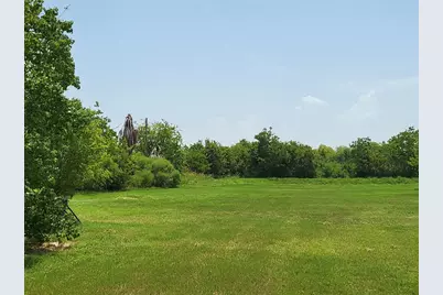 333 24th Street, San Leon, TX 77539 - Photo 4