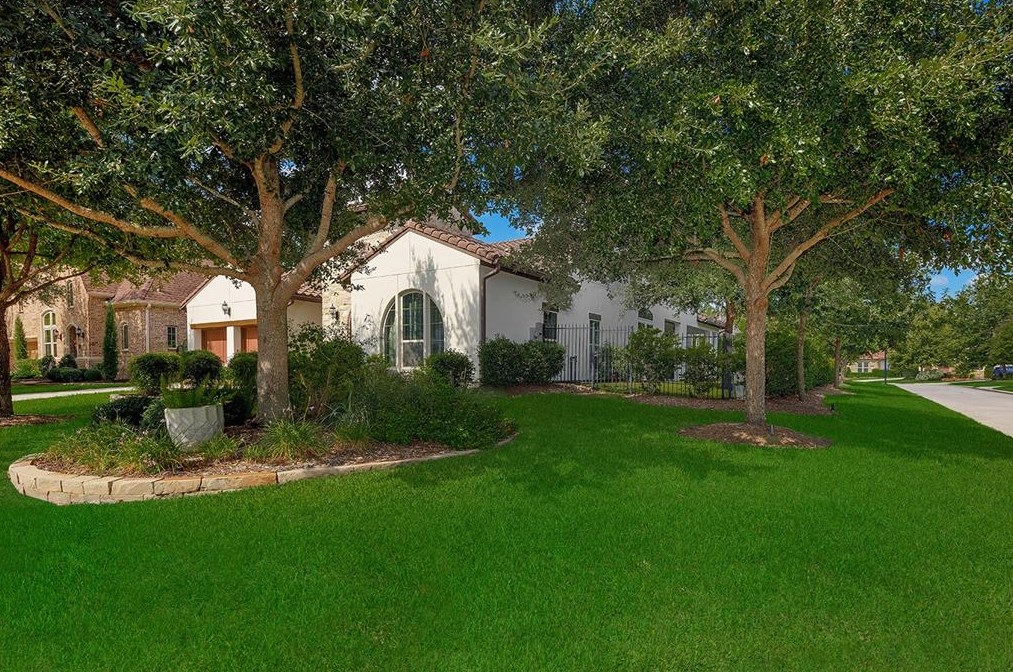 55 Woodglade Way, Tomball, TX 77375-4767