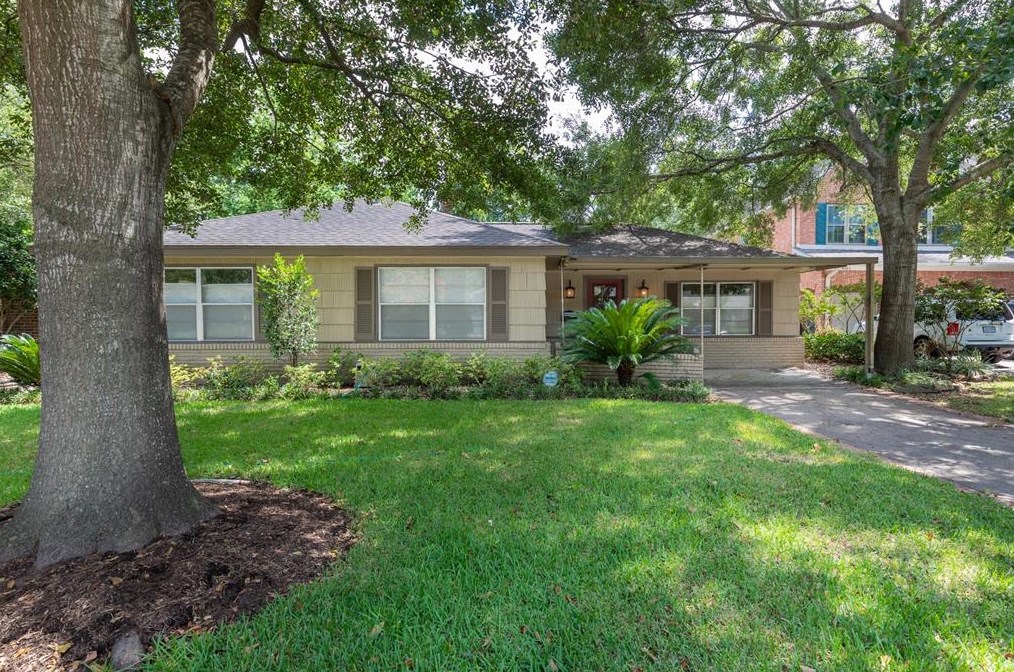 4909 Elm St, Bellaire, TX 77401