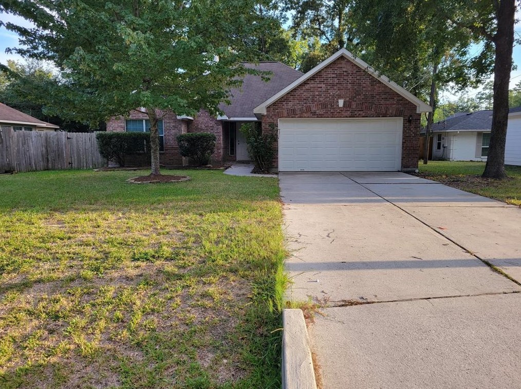 1411 Briar Cliff St, Conroe, TX 77385