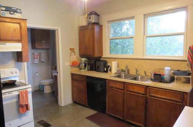 1316 20th St, Huntsville, TX 77340