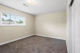 5000 Old Castle Ln, Dickinson, TX 77539 - Photo 18