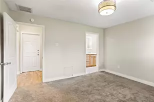 5000 Old Castle Ln, Dickinson, TX 77539 - Photo 12