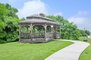 14 Frontier Ridge Ct, Staunton, VA 24401 - Photo 2