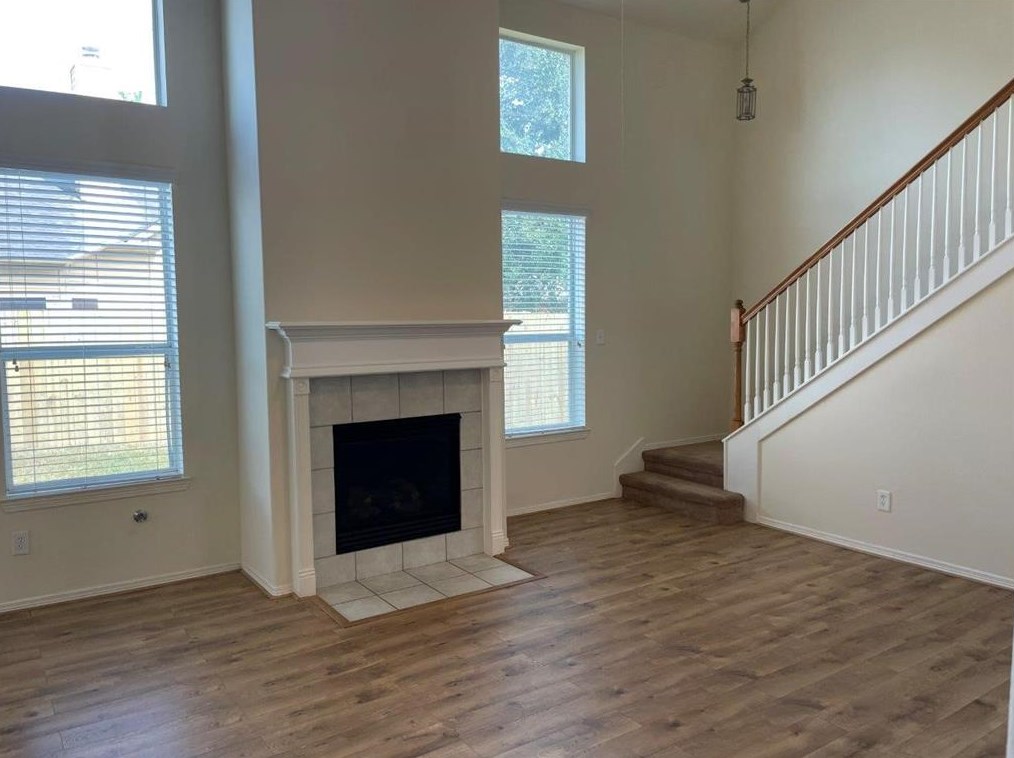 835 Chase View Dr, Bacliff, TX 77518-2495