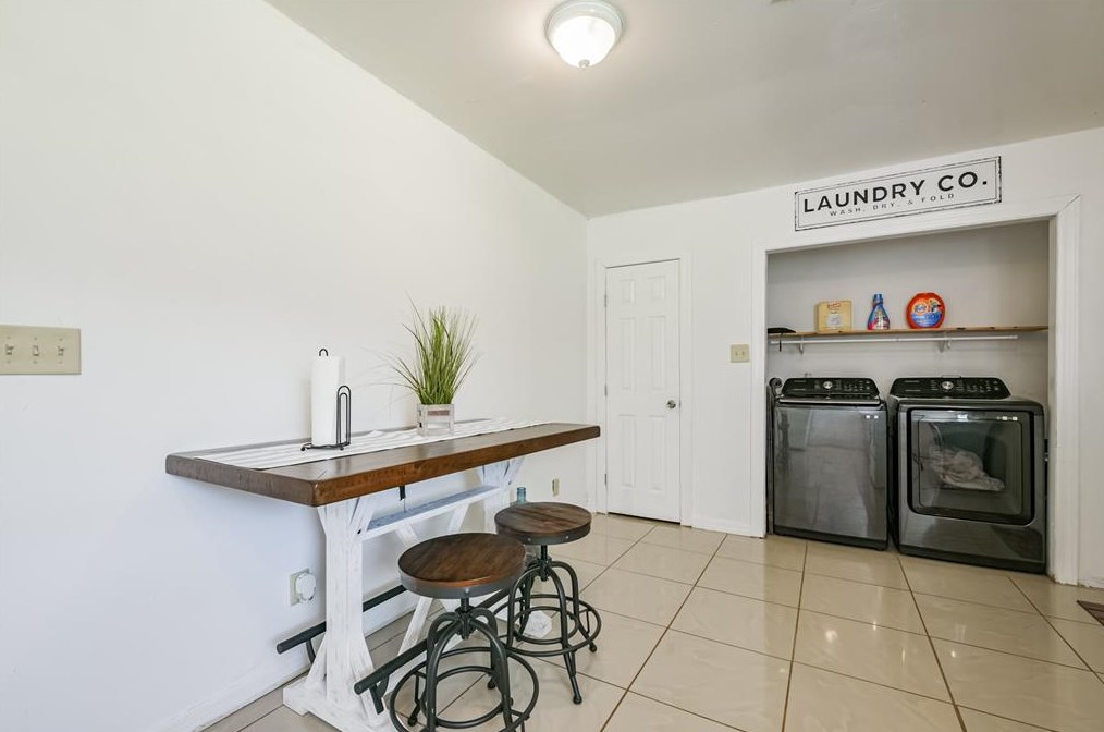 9902 Cargill, Houston TX  77029-3732 exterior