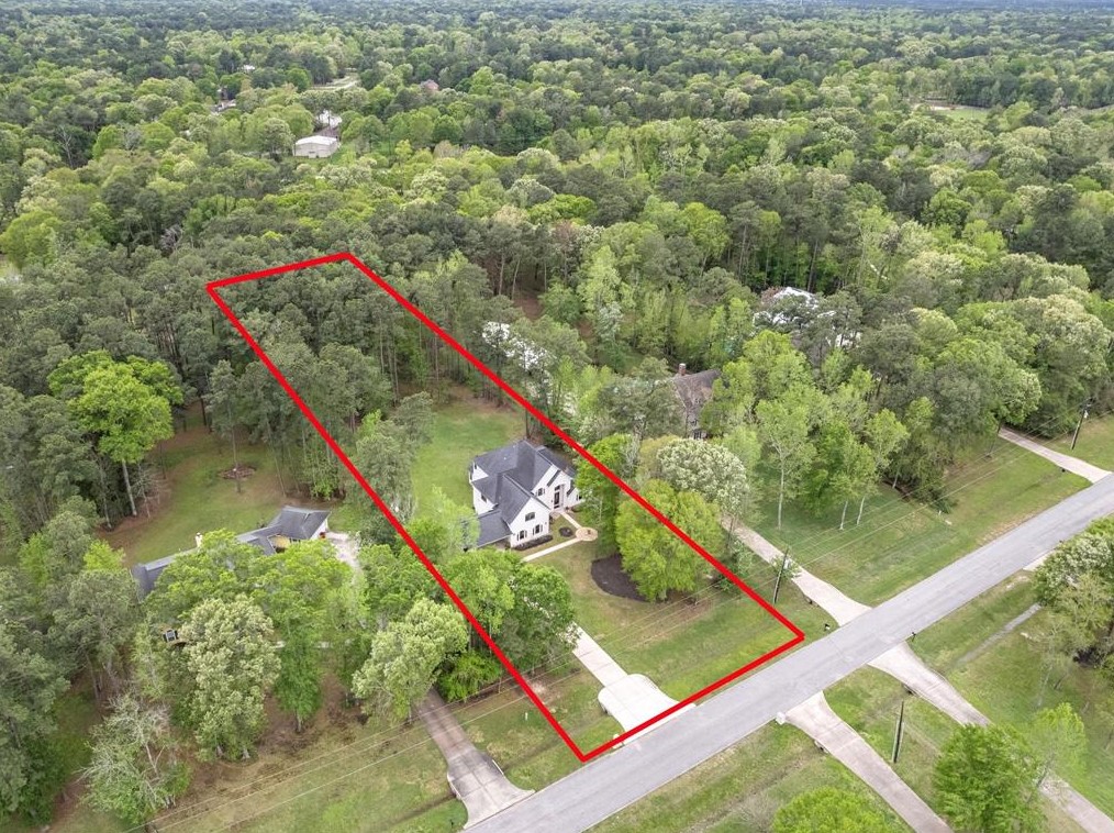 610 Commons Lakeview Dr, Huffman, TX 77336