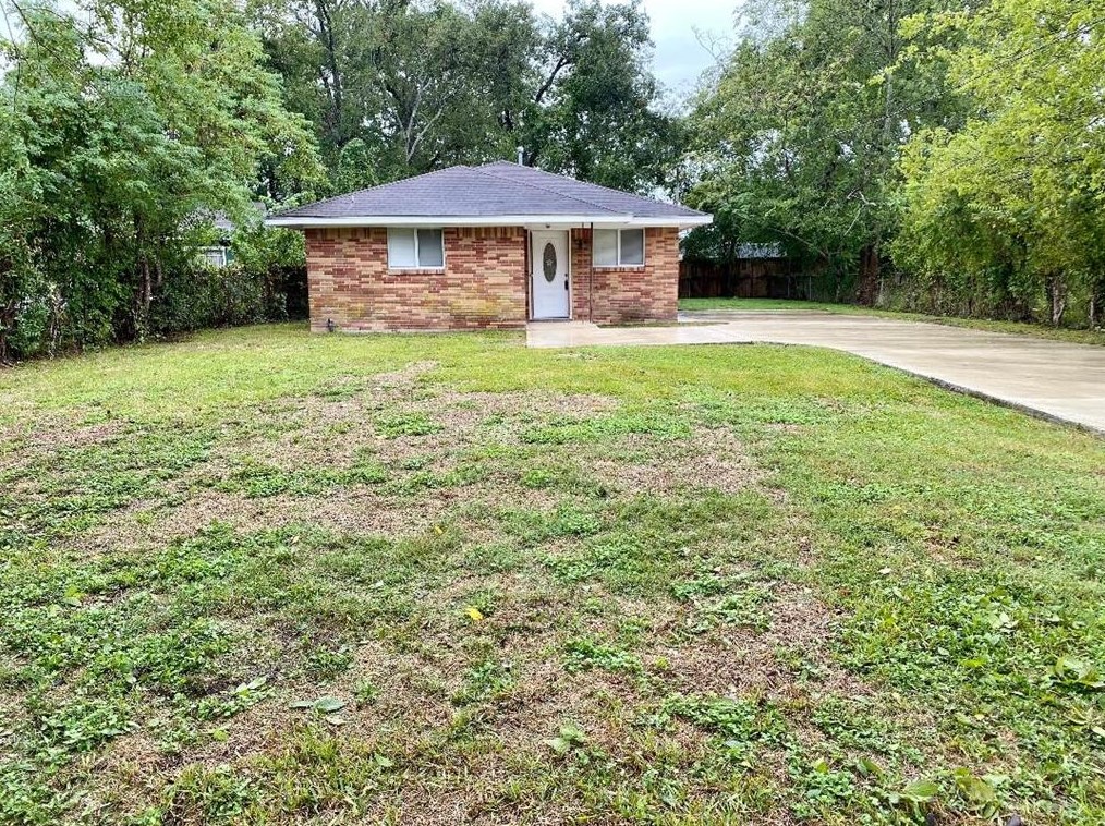 4318 Weaver Rd, Houston, TX 77016