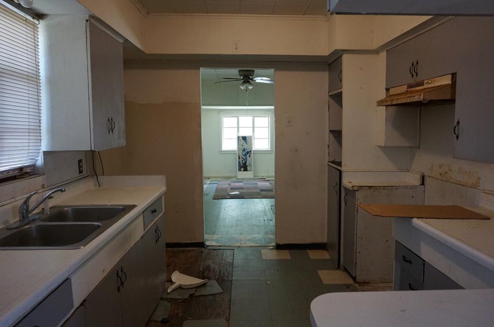 6642 Kernel St, Houston TX  77087-1516 exterior