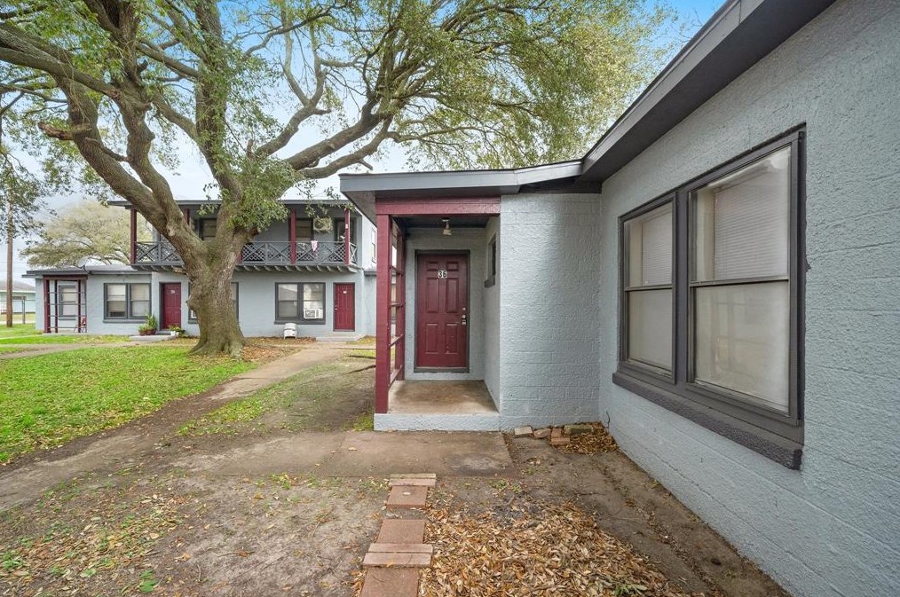 826 3rd Ave N Apt 36, Texas City, TX 77590