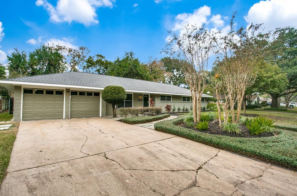 4822 Stillbrooke Dr, Houston, TX 77035