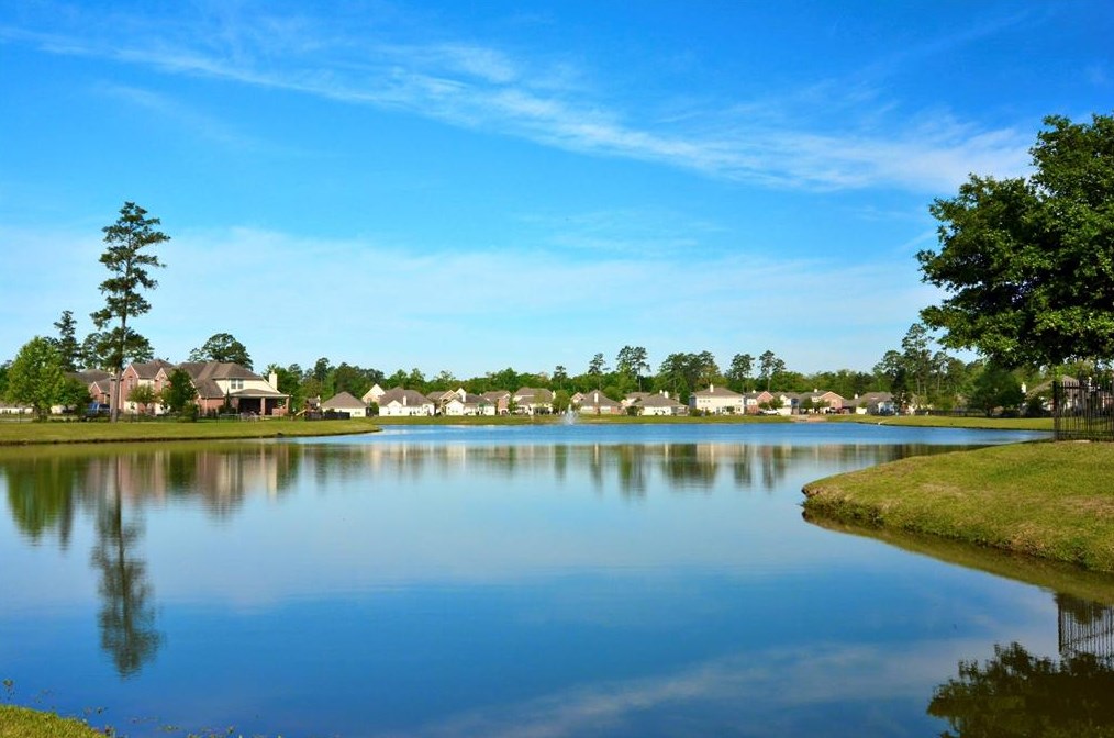28610 W Hidden Lake, Magnolia, TX 77354