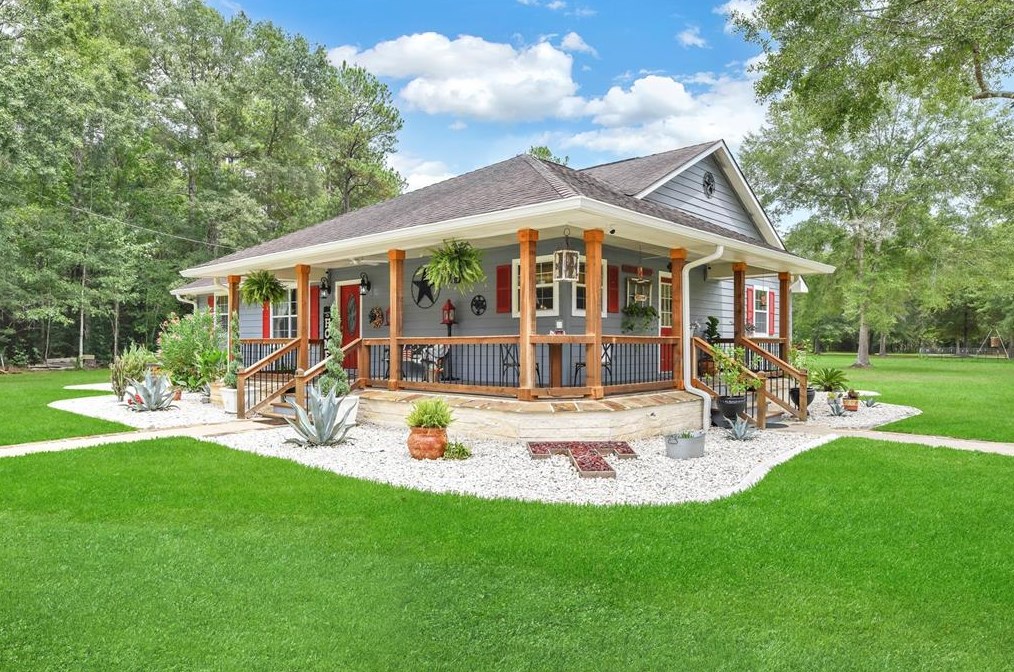 291 County Road 3373, Cleveland, TX 77327-8739