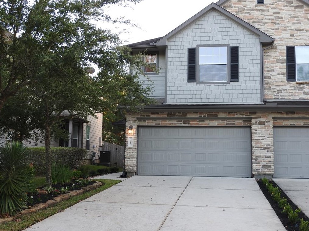 35 Whitekirk Pl, Magnolia, TX 77354