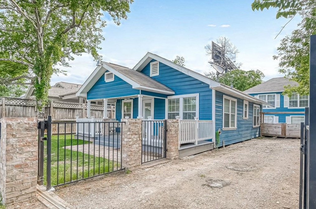602 Vincent St, Houston, TX 77009
