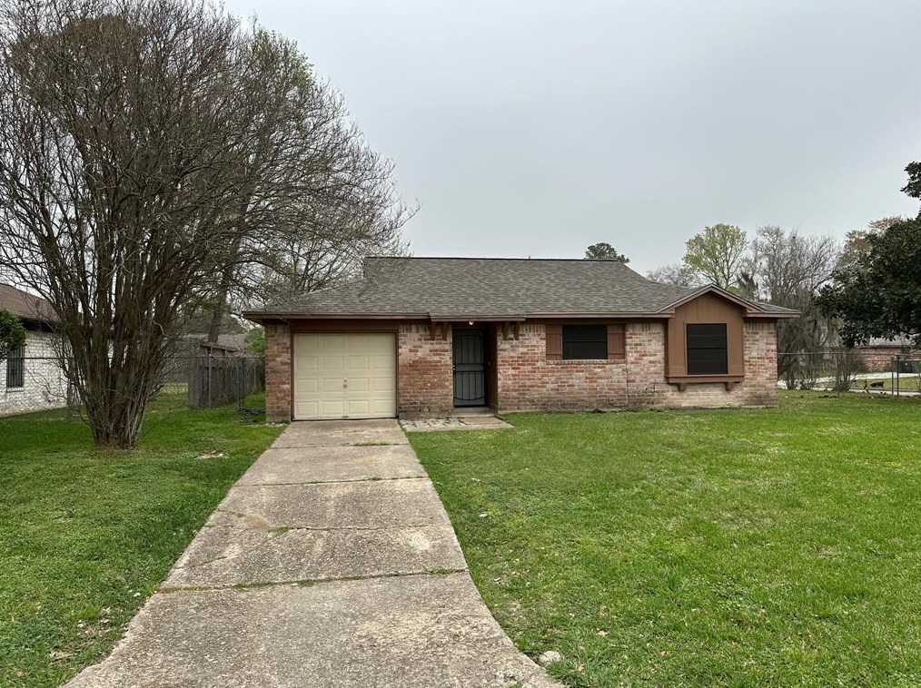 10127 Valley Breeze Dr, Houston, TX 77078